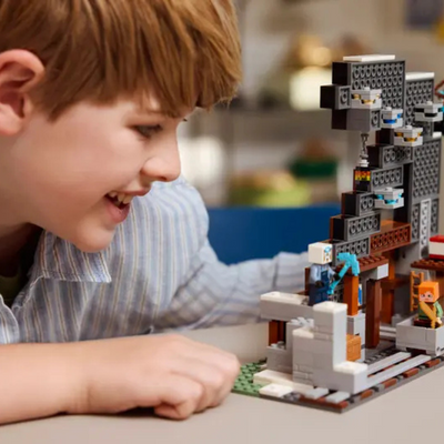 LEGO MINECRAFT 21277 PICKAXE MINE. MULVEYS.IE