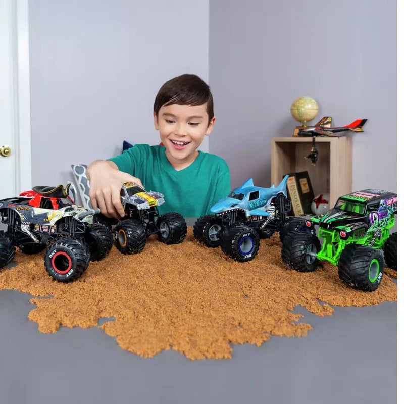 Monster Jam 1:24 Die Cast Solid Batman