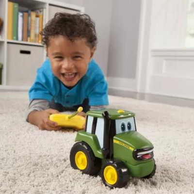 JOHNNY THE RADIO-CONTROLLED TRACTOR mulveys.ie nationwide shipping