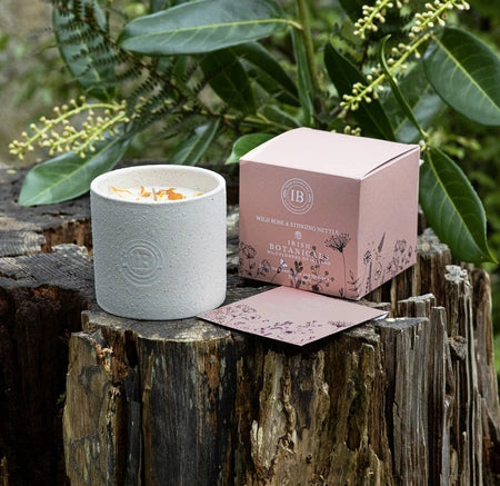 IB WILDFLOWER WILDROSE&NETTLE CANDLE MULVEYS.IE